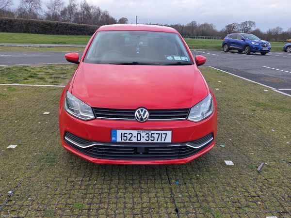 Volkswagen Polo Hatchback, Petrol, 2015, Red
