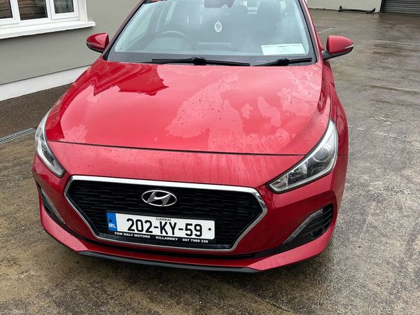 Hyundai i30 Hatchback, Diesel, 2020, Red