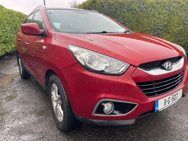 Hyundai ix35 SUV, Diesel, 2011, Red