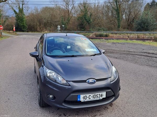 Ford Fiesta Hatchback, Petrol, 2010, Grey