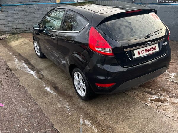 Ford Fiesta Hatchback, Petrol, 2011, Black