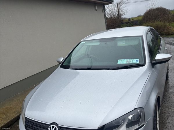 Volkswagen Passat Saloon, Diesel, 2014, Silver