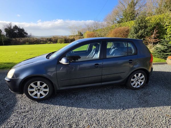 Volkswagen Golf Hatchback, Petrol, 2005, Blue