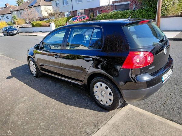 Volkswagen Golf Hatchback, Petrol, 2005, Black