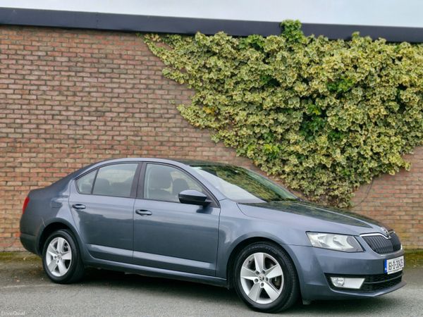 Skoda Octavia Saloon, Diesel, 2016, Grey