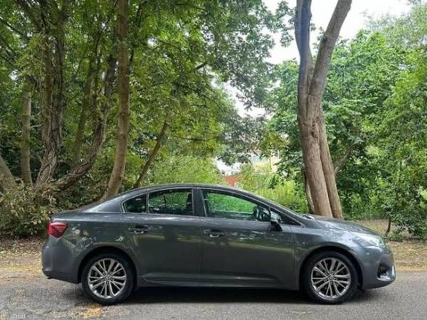 Toyota Avensis Saloon, Diesel, 2018, Grey