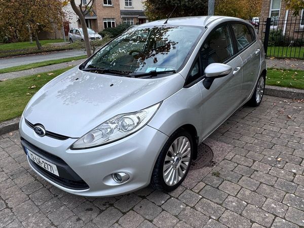 Ford Fiesta Hatchback, Diesel, 2012, Silver