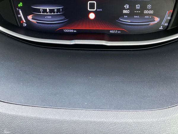 Peugeot 5008 MPV, Diesel, 2018, Black