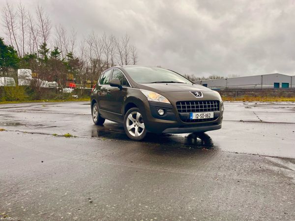 Peugeot 3008 MPV, Diesel, 2012, Brown