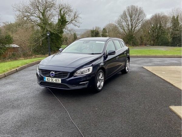 Volvo V60 Estate, Diesel Plug-in Hybrid, 2016, Blue
