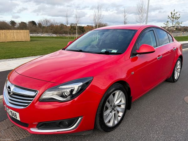 Opel Insignia Saloon, Diesel, 2014, Red