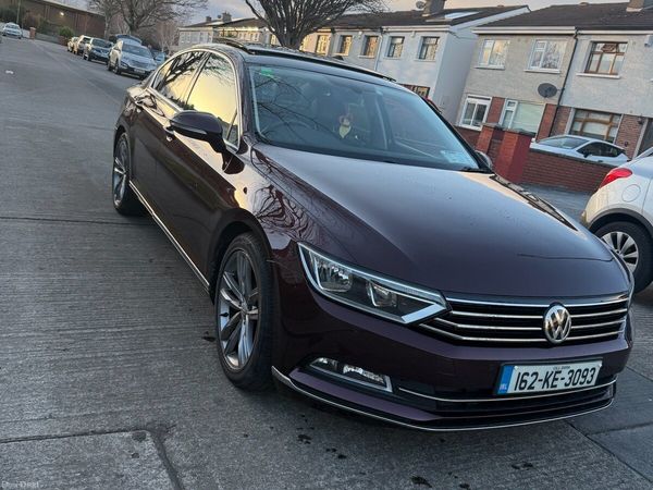 Volkswagen Passat Saloon, Diesel, 2016, Red