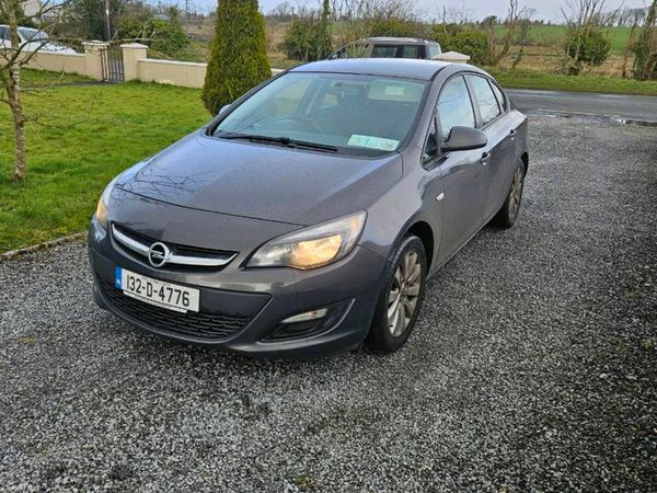 Opel Astra Saloon, Diesel, 2013, Grey