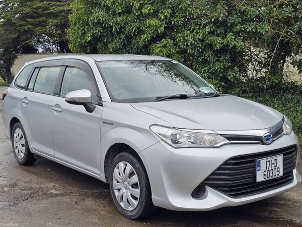 Toyota Corolla Estate, Petrol Hybrid, 2017, Silver