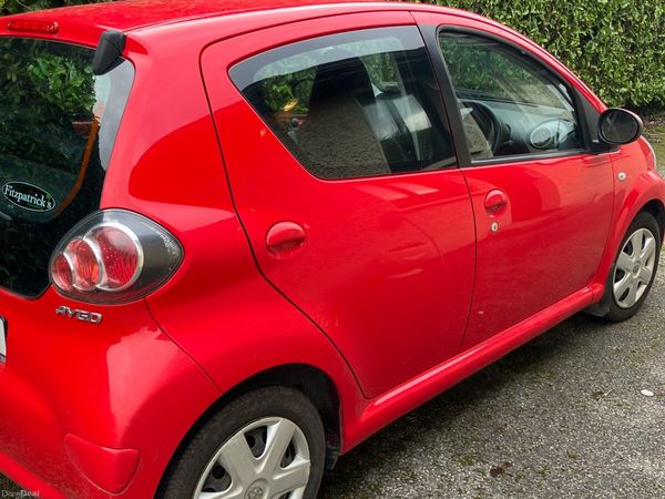 Toyota Aygo Hatchback, Petrol, 2009, Red