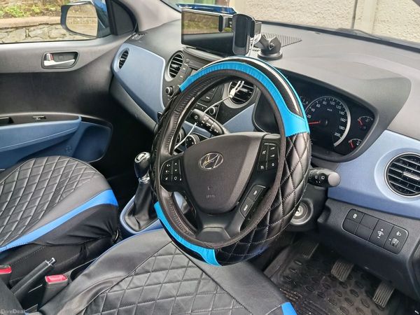 Hyundai i10 Hatchback, Petrol, 2018, Blue