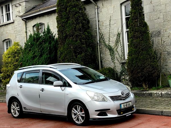 Toyota Verso MPV, Diesel, 2010, Silver