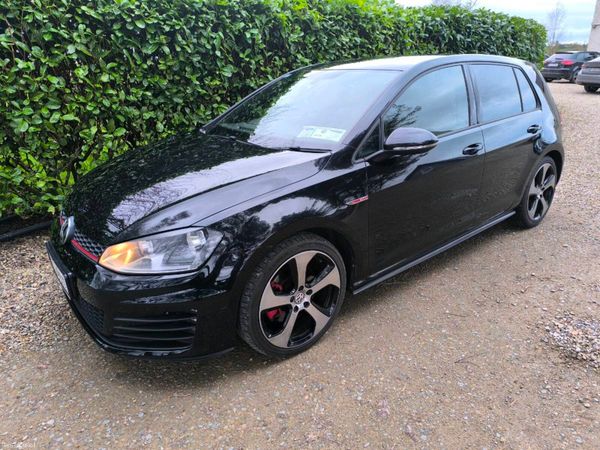 Volkswagen Golf Estate, Petrol, 2014, Black