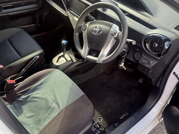 Toyota Aqua Hatchback, Petrol Hybrid, 2016, White