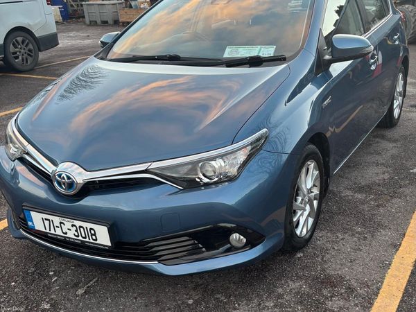 Toyota Auris MPV, Petrol Hybrid, 2017, Blue