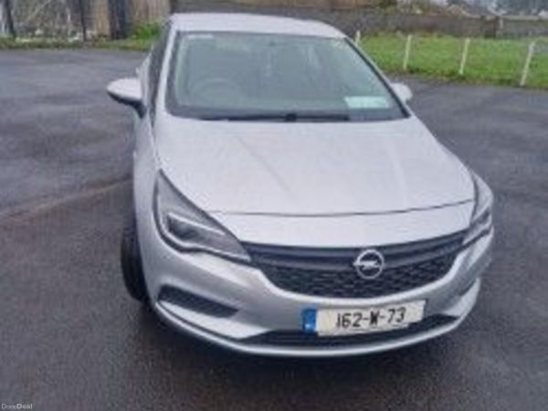 Opel Astra Hatchback, Diesel, 2016, Silver