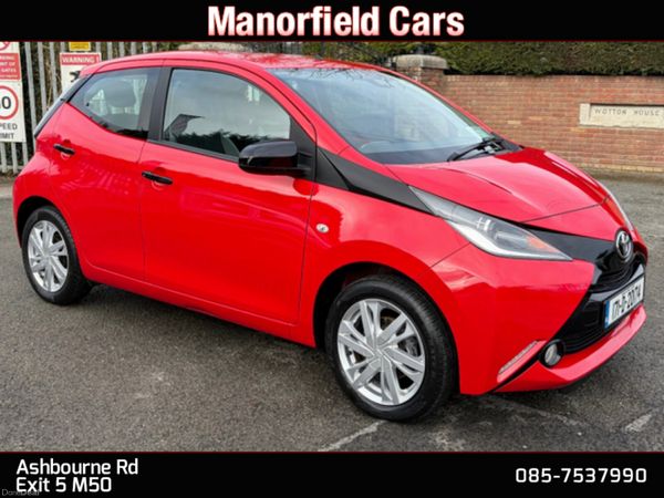 Toyota Aygo Hatchback, Petrol, 2017, Red