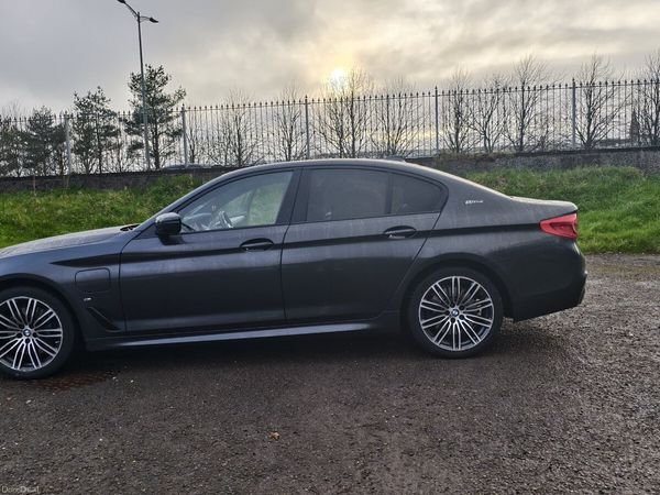 BMW 5-Series Saloon, Petrol Plug-in Hybrid, 2019, Grey