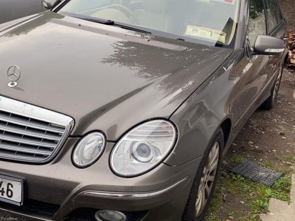 Mercedes-Benz E-Class Saloon, Diesel, 2009, Grey