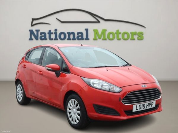 Ford Fiesta Hatchback, Petrol, 2015, Red