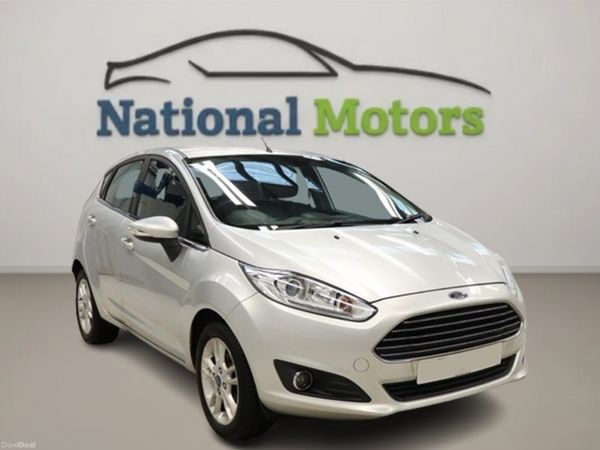 Ford Fiesta Hatchback, Petrol, 2017, Silver