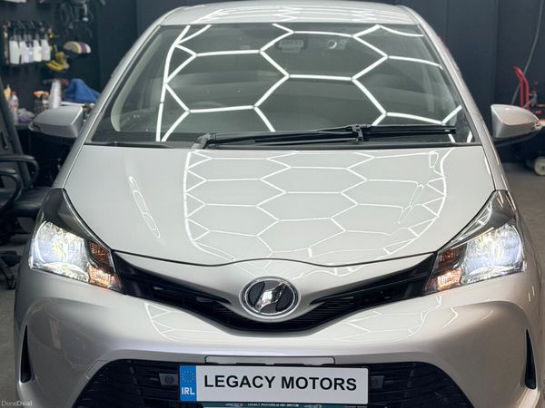 Toyota Vitz Hatchback, Petrol, 2016, Silver