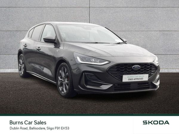 Ford Focus Hatchback, Diesel, 2024, Grey
