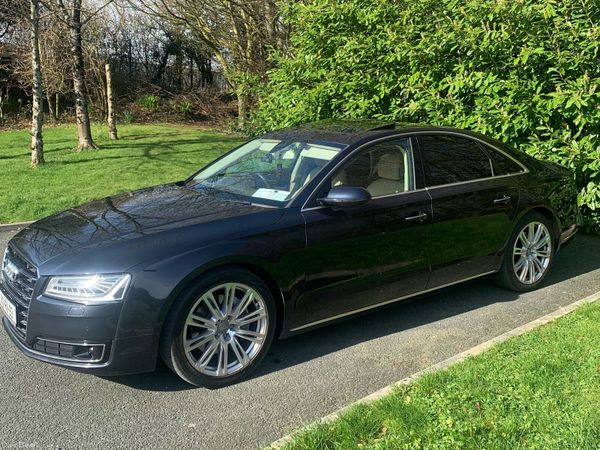 Audi A8 Saloon, Diesel, 2014, Blue