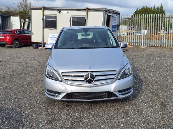 Mercedes-Benz B-Class MPV, Petrol, 2013, Silver