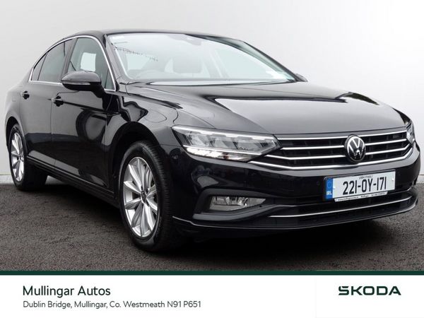 Volkswagen Passat Saloon, Diesel, 2022, Black