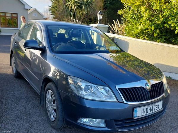 Skoda Octavia Saloon, Diesel, 2011, Grey