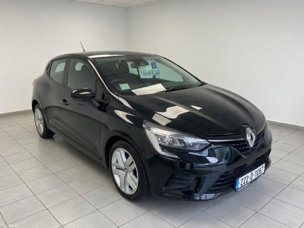 Renault Clio Hatchback, Petrol, 2022, Black