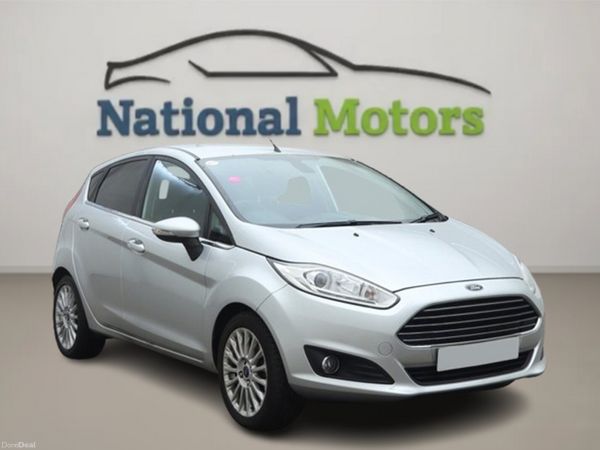 Ford Fiesta Hatchback, Petrol, 2014, Silver