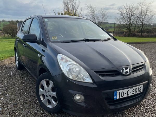 Hyundai i20 Hatchback, Petrol, 2010, Black
