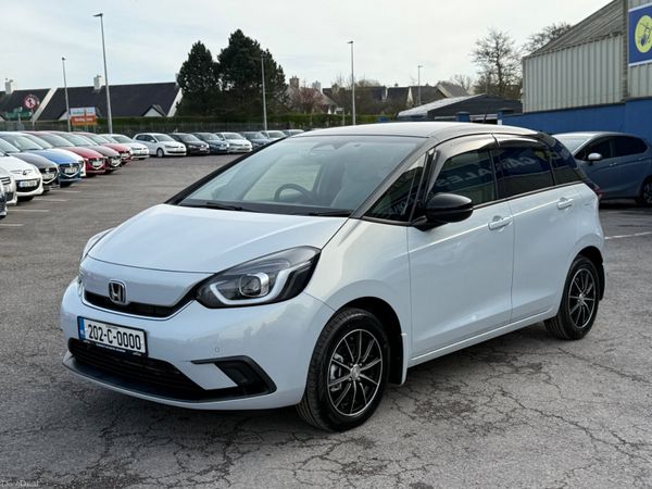 Honda Fit Hatchback, Petrol Hybrid, 2020, White