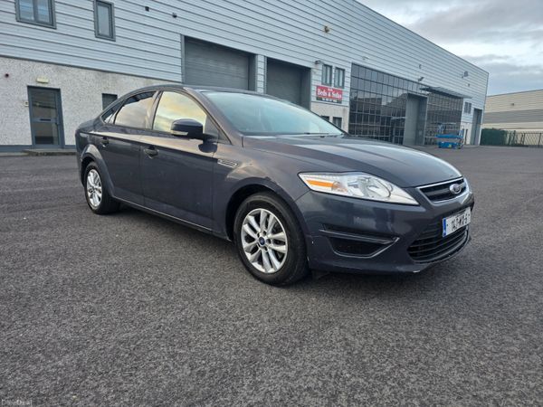 Ford Mondeo Saloon, Diesel, 2014, Grey