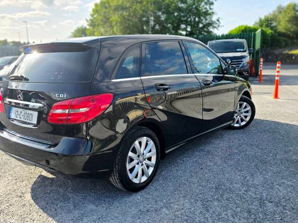 Mercedes-Benz B-Class MPV, Diesel, 2012, Black