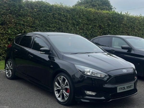 Ford Focus Hatchback, Diesel, 2017, Black