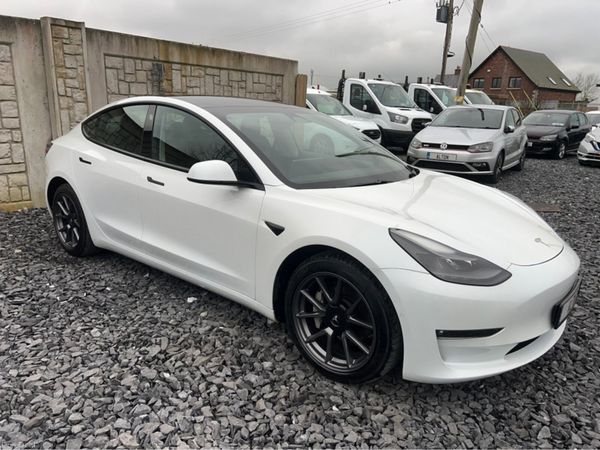 Tesla Model 3 Saloon, Electric, 2021, White