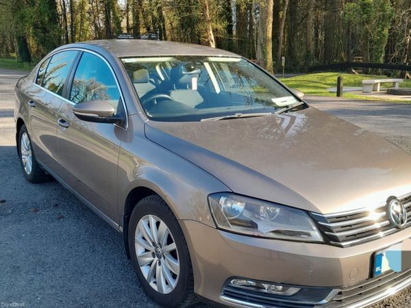 Volkswagen Passat Saloon, Diesel, 2012, Brown