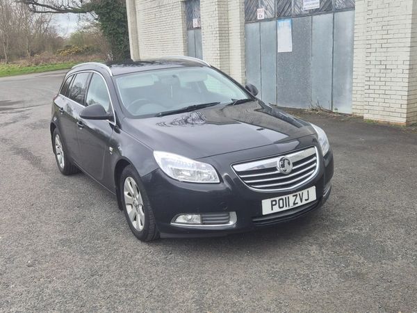 Vauxhall Insignia Estate, Diesel, 2011, Black