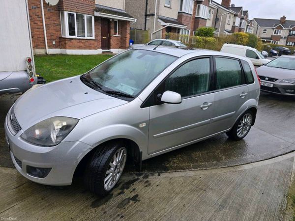 Ford Fiesta Hatchback, Petrol, 2008, Silver