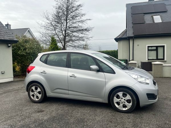 Kia Venga MPV, Diesel, 2013, Silver