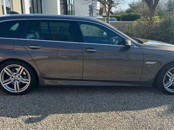 BMW 5-Series Estate/Jeep, Diesel, 2015, Beige