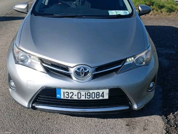 Toyota Auris Estate, Diesel, 2013, Grey